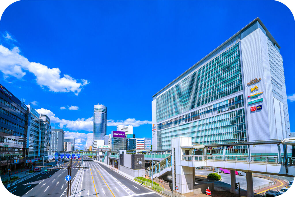 JR「横浜駅」から徒歩5分
相鉄線「横浜駅」から徒歩4分